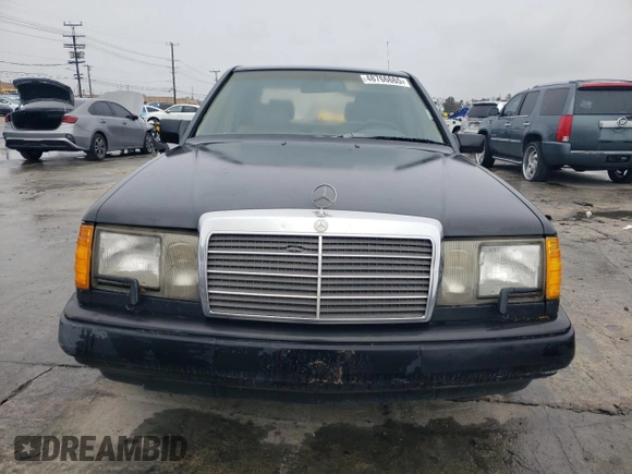 1987 Mercedes-Benz 300 with VIN WDBEB33D0HA432026, listed as a Copart auction lot 48766665 with 161,099 mi miles and Clean Title. Bid and sale history available at DreamBid. Image 5.