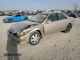 2001 Toyota Camry CE with VIN 4T1BG22K31U779463, listed as a Copart auction lot 48404105 with 153,702 mi miles and Salvage Title. Bid and sale history available at carsss.com. Image 1.