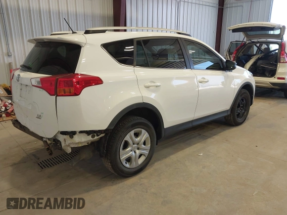 2015 Toyota RAV4 LE z VIN 2T3BFREV8FW336371, wystawiony jako IAAI lot #42330943 z przebiegiem 113 499 mil mil oraz . Historia ofert i sprzedaży dostępna na DreamBid. Obrazek 4.