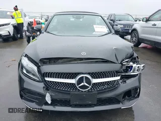 2019 Mercedes-Benz C 300 with VIN WDDWK8DB5KF919156, listed as a IAAI auction lot 41432031 with 39,771 mi miles and . Bid and sale history available at carsss.com. Image 6.