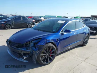 2020 Tesla Model 3 Performance z VIN 5YJ3E1EC7LF641918, wystawiony jako IAAI lot #41984261 z przebiegiem 50 202 mil mil oraz . Historia ofert i sprzedaży dostępna na DreamBid. Obrazek 23.