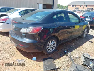 2012 Mazda 3 i Touring z VIN JM1BL1V70C1541141, wystawiony jako IAAI lot #42234171 z przebiegiem 105 737 mil mil oraz . Historia ofert i sprzedaży dostępna na DreamBid. Obrazek 4.