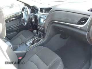 2016 Chevrolet Traverse LT z VIN 1GNKRHKD3GJ125020, wystawiony jako IAAI lot #41831188 z przebiegiem 176 366 mil mil oraz . Historia ofert i sprzedaży dostępna na DreamBid. Obrazek 5.