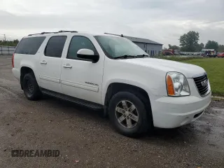 2013 GMC Yukon XL SLT with VIN 1GKS1KE0XDR217149, listed as a Copart auction lot 72897044 with 211,862 mi miles and Clean Title. Bid and sale history available at carsss.com. Image 4.