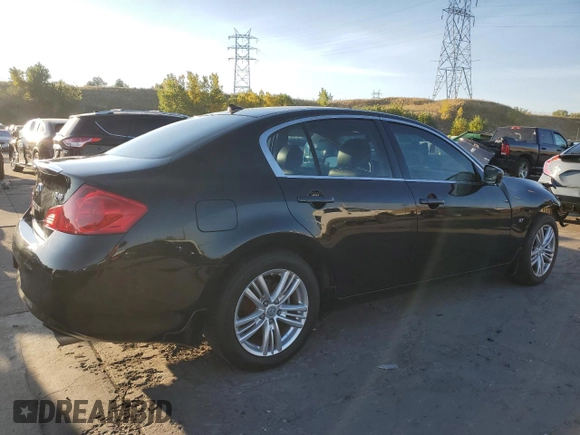 2015 Infiniti Q40 with VIN JN1CV6AR8FM524497, listed as a Copart auction lot 74764554 with 83,989 mi miles and Salvage Title. Bid and sale history available at carsss.com. Image 3.