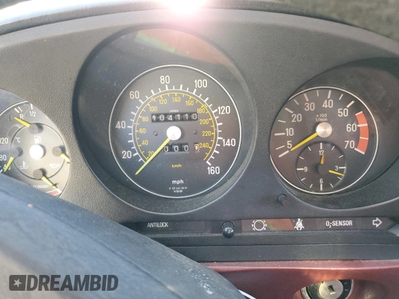 1985 Mercedes-Benz SL with VIN WDBBA45C0FA021352, listed as a Copart auction lot 88067835 with 104,110 mi miles and Clean title. Bid and sale history available at DreamBid. Image 9.