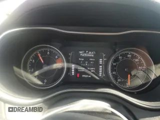2019 Jeep Cherokee Latitude Plus z VIN 1C4PJLLB2KD313007, wystawiony jako Copart lot #60485245 z przebiegiem 99 929 mil mil oraz Szkoda całkowita • Salvage title. Historia ofert i sprzedaży dostępna na DreamBid. Obrazek 9.