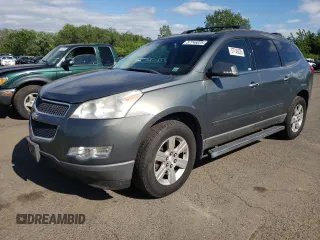 2011 Chevrolet Traverse 1LT z VIN 1GNKRGED2BJ206511, wystawiony jako Copart lot #57746025 z przebiegiem 90 895 mil mil oraz Nie do naprawy • Non repairable. Historia ofert i sprzedaży dostępna na DreamBid. Obrazek 1.