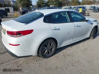 2020 Kia Optima LX with VIN 5XXGT4L3XLG424520, listed as a IAAI auction lot 41663821 with 85,960 mi miles. Bid and sale history available at carsss.com. Image 4.