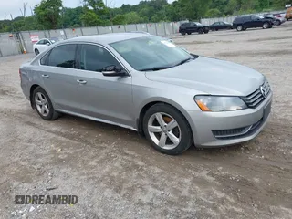 2013 Volkswagen Passat SE with VIN 1VWBP7A30DC098440, listed as a IAAI auction lot 42722686 with 305,716 mi miles and . Bid and sale history available at DreamBid. Image 1.