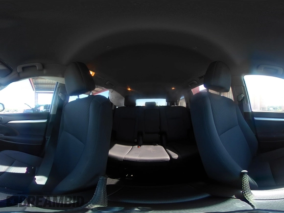 2019 Toyota Highlander LE с VIN 5TDZARFH6KS059138, выставлен на аукционе IAAI как лот 42515986 с пробегом 81 016 миль миль и . История ставок и продаж доступна на DreamBid. Изображение 19.