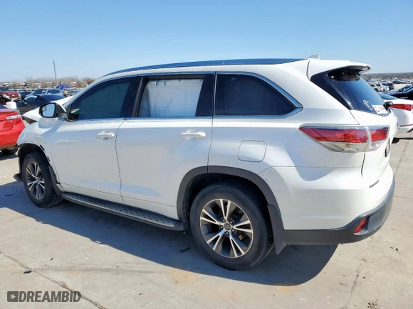 2016 Toyota Highlander XLE with VIN 5TDKKRFH6GS153753, listed as a Copart auction lot 46755365 with 0 mi miles and Salvage Title. Bid and sale history available at carsss.com. Image 2.