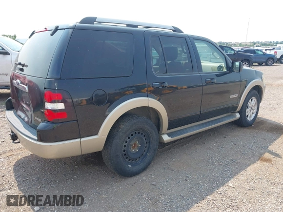 2007 Ford Explorer Eddie Bauer z VIN 1FMEU74EX7UA87218, wystawiony jako IAAI lot #42700546 z przebiegiem 206 043 mil mil oraz . Historia ofert i sprzedaży dostępna na DreamBid. Obrazek 4.