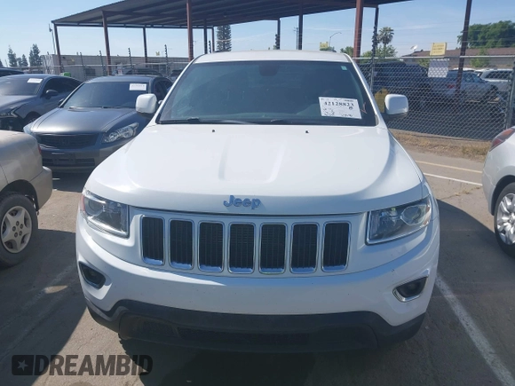 2014 Jeep Grand Cherokee Laredo with VIN 1C4RJFAG9EC334021, listed as a IAAI auction lot 42128823 with 161,741 mi miles. Bid and sale history available at carsss.com. Image 12.