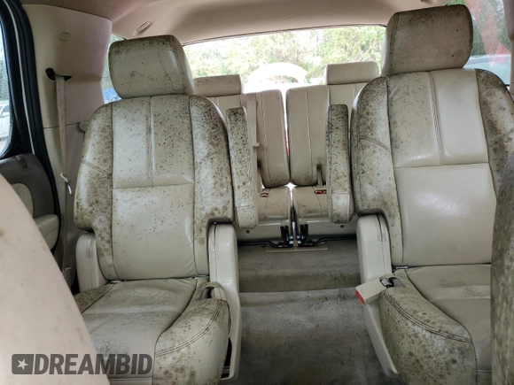 2011 GMC Yukon SLT with VIN 1GKS1CE0XBR401817, listed as a Copart auction lot 62592884 with 118,511 mi miles and Non Repairable. Bid and sale history available at carsss.com. Image 10.