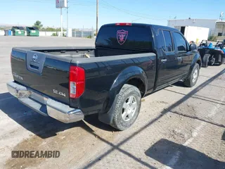 2008 Nissan Frontier LE z VIN 1N6AD09W18C401564, wystawiony jako IAAI lot #42159709 z przebiegiem 160 880 mil mil oraz . Historia ofert i sprzedaży dostępna na DreamBid. Obrazek 4.