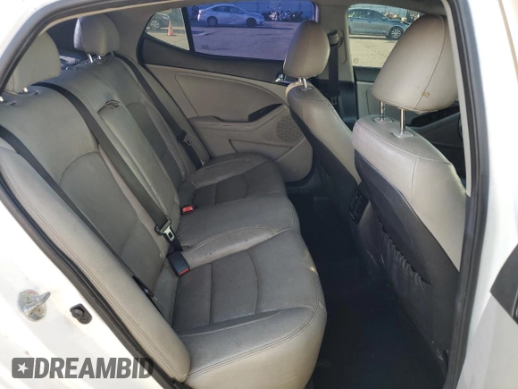 2013 Kia Optima EX z VIN 5XXGN4A70DG213912, wystawiony jako Copart lot #46849165 z przebiegiem Nie podano mil oraz Szkoda całkowita • Salvage title. Historia ofert i sprzedaży dostępna na DreamBid. Obrazek 10.