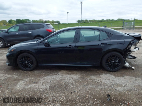 2025 Toyota Camry LE z VIN 4T1DAACK0SU057646, wystawiony jako IAAI lot #42147253 z przebiegiem 6 675 mil mil oraz . Historia ofert i sprzedaży dostępna na DreamBid. Obrazek 15.