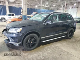 2016 Volkswagen Touareg Sport с VIN WVGEF9BP5GD011285, выставлен на аукционе Copart как лот 47301835 с пробегом 179 652 миль миль и Чистый • Clean title. История ставок и продаж доступна на DreamBid. Изображение 1.