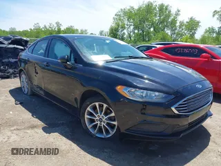 2017 Ford Fusion SE z VIN 3FA6P0HD0HR305108, wystawiony jako IAAI lot #42263156 z przebiegiem 140 345 mil mil oraz . Historia ofert i sprzedaży dostępna na DreamBid. Obrazek 1.