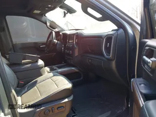 2019 Chevrolet Silverado 1500 High Country with VIN 1GCUYHEL7KZ368623, listed as a IAAI auction lot 41710087 with 101,074 mi miles. Bid and sale history available at carsss.com. Image 5.