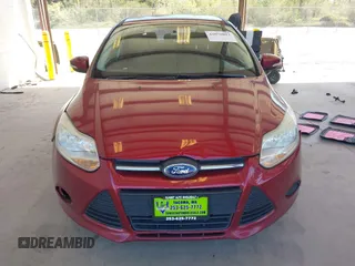 2014 Ford Focus SE with VIN 1FADP3K20EL325286, listed as a IAAI auction lot 42076013 with 119,271 mi miles. Bid and sale history available at carsss.com. Image 12.