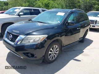 2015 Nissan Pathfinder SV with VIN 5N1AR2MNXFC660187, listed as a IAAI auction lot 42612648 with 136,873 mi miles and . Bid and sale history available at DreamBid. Image 2.