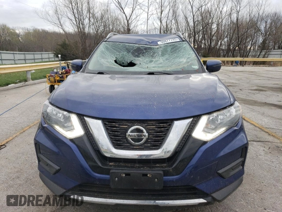 2019 Nissan Rogue SV with VIN 5N1AT2MT4KC827797, listed as a Copart auction lot 50877745 with 48,994 mi miles and Clean Title. Bid and sale history available at DreamBid. Image 5.