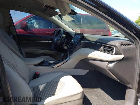 2022 Toyota Camry SE z VIN 4T1G11AK2NU499302, wystawiony jako IAAI lot #42233378 z przebiegiem 122 635 mil mil oraz . Historia ofert i sprzedaży dostępna na DreamBid. Obrazek 5.