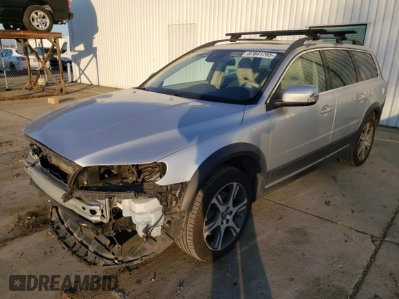 2014 Volvo XC70 T6 with VIN YV4902BZ1E1185852, listed as a Copart auction lot 87641785 with 92,456 mi miles and Salvage Title. Bid and sale history available at DreamBid. Image 1.