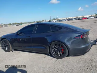 2023 Tesla Model S Plaid с VIN 5YJSA1E62PF530538, выставлен на аукционе IAAI как лот 41553415 с пробегом 31 392 миль миль и . История ставок и продаж доступна на DreamBid. Изображение 14.