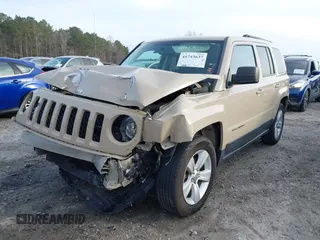 2017 Jeep Patriot Sport with VIN 1C4NJPBB3HD186308, listed as a IAAI auction lot 41743637 with 82,111 mi miles. Bid and sale history available at carsss.com. Image 2.
