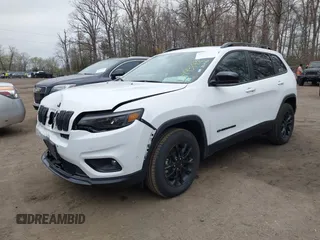 2023 Jeep Cherokee Altitude Lux with VIN 1C4PJMMB0PD115392, listed as a IAAI auction lot 41938936 with 40,205 mi miles. Bid and sale history available at carsss.com. Image 2.