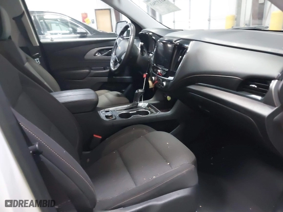 2020 Chevrolet Traverse LT Cloth with VIN 1GNEVGKW8LJ230702, listed as a IAAI auction lot 41137563 with 70,222 mi miles. Bid and sale history available at carsss.com. Image 5.