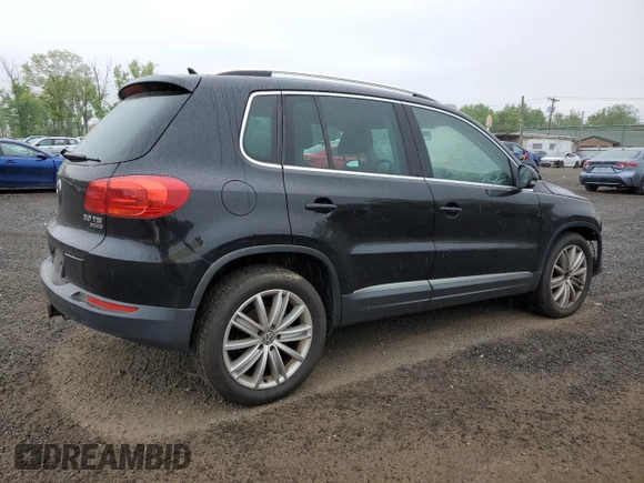 2013 Volkswagen Tiguan SE z VIN WVGBV7AX6DW550316, wystawiony jako Copart lot #56964595 z przebiegiem 157 526 mil mil oraz Szkoda całkowita • Salvage title. Historia ofert i sprzedaży dostępna na DreamBid. Obrazek 3.