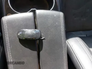 2013 Tesla Model S z VIN 5YJSA1CG0DFP22533, wystawiony jako IAAI lot #42519702 z przebiegiem 168 313 mil mil oraz . Historia ofert i sprzedaży dostępna na DreamBid. Obrazek 11.