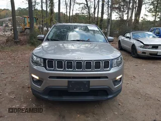 2021 Jeep Compass Altitude z VIN 3C4NJCBB3MT585670, wystawiony jako IAAI lot #40813345 z przebiegiem 59 152 mil mil oraz . Historia ofert i sprzedaży dostępna na DreamBid. Obrazek 12.
