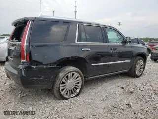 2019 Cadillac Escalade Platinum with VIN 1GYS4DKJ3KR201247, listed as a Copart auction lot 59018654 with 144,596 mi miles and Salvage Title. Bid and sale history available at carsss.com. Image 3.