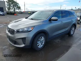 2019 Kia Sorento S V6 with VIN 5XYPG4A52KG469230, listed as a IAAI auction lot 41590453 with 136,602 mi miles. Bid and sale history available at carsss.com. Image 2.