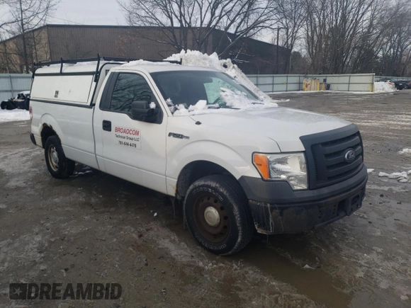 2010 Ford F-150 XL with VIN 1FTMF1CW4AKA97084, listed as a Copart auction lot 44815785 with 198,246 mi miles and Clean title. Bid and sale history available at DreamBid. Image 4.
