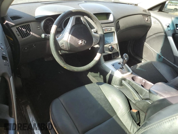 2010 Hyundai Genesis Coupe Grand Touring z VIN KMHHU6KH8AU040913, wystawiony jako Copart lot #57479885 z przebiegiem Nie podano mil oraz Szkoda całkowita • Salvage title. Historia ofert i sprzedaży dostępna na DreamBid. Obrazek 8.