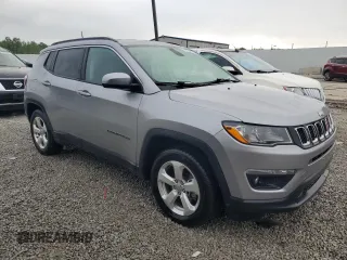 2017 Jeep Compass Latitude with VIN 3C4NJCBBXHT658541, listed as a Copart auction lot 55801725 with 54,567 mi miles and Salvage title. Bid and sale history available at DreamBid. Image 4.