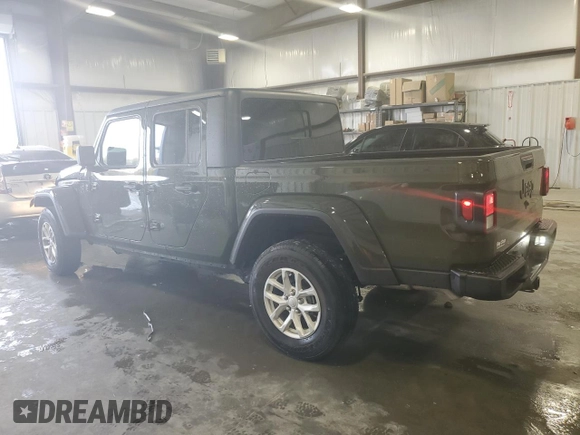 2023 Jeep Gladiator Willys z VIN 1C6HJTAG4PL581872, wystawiony jako Copart lot #84134884 z przebiegiem 6 426 mil mil oraz Szkoda całkowita • Salvage title. Historia ofert i sprzedaży dostępna na DreamBid. Obrazek 2.