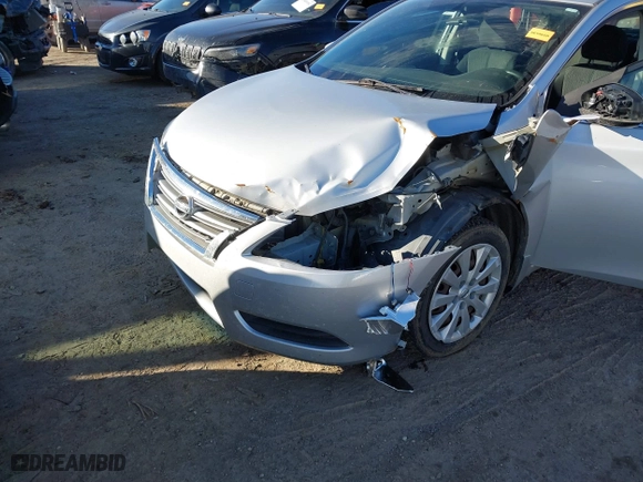 2014 Nissan Sentra SR with VIN 3N1AB7AP4EL619684, listed as a IAAI auction lot 41480420 with 249,128 mi miles. Bid and sale history available at carsss.com. Image 6.