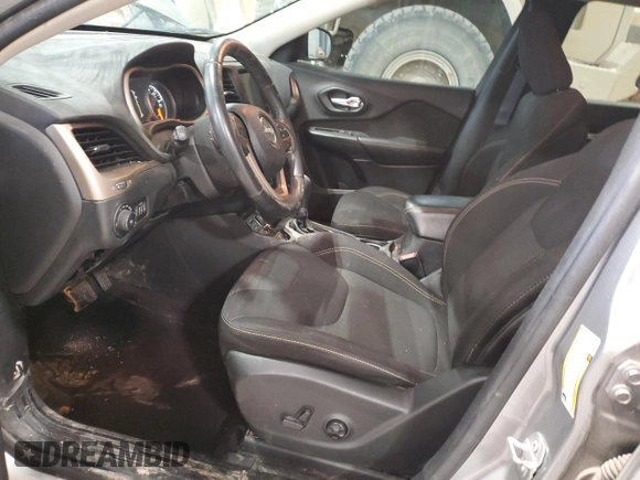 2016 Jeep Cherokee Altitude with VIN 1C4PJLCS2GW292056, listed as a Copart auction lot 49246295 with 60,600 mi miles and Clean Title. Bid and sale history available at carsss.com. Image 7.