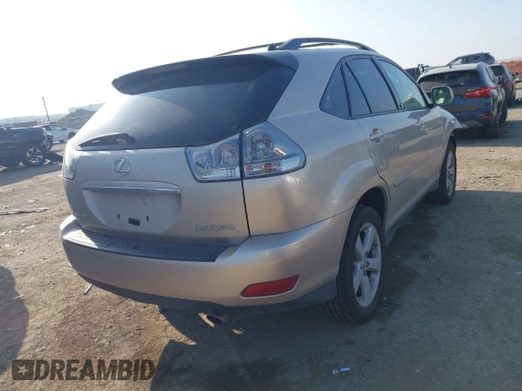 2007 Lexus RX 350 with VIN 2T2HK31U17C015084, listed as a IAAI auction lot 41800829 with 120,282 mi miles. Bid and sale history available at carsss.com. Image 4.