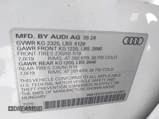 2024 Audi Q3 S line Premium Plus z VIN WA1EECF32R1141891, wystawiony jako IAAI lot #41668111 z przebiegiem 1426 mil mil oraz . Historia ofert i sprzedaży dostępna na DreamBid. Obrazek 9.