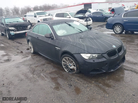 2011 BMW M3 with VIN WBSDX9C56BE784093, listed as a IAAI auction lot 41564377 with 1 mi miles. Bid and sale history available at carsss.com. Image 1.
