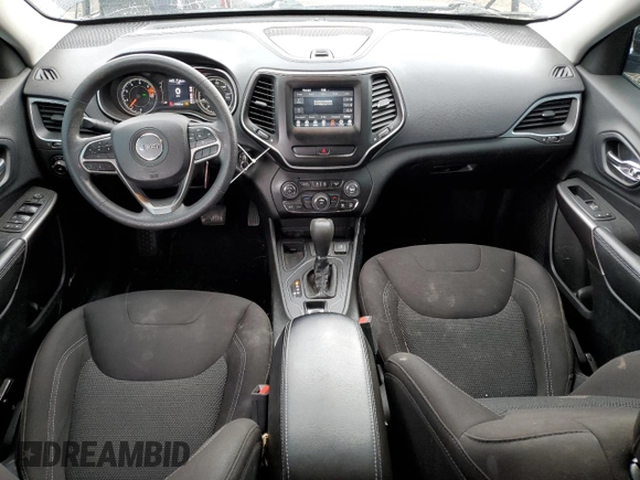 2019 Jeep Cherokee Latitude z VIN 1C4PJLCB9KD269779, wystawiony jako Copart lot #53044105 z przebiegiem 133 845 mil mil oraz Szkoda całkowita • Salvage title. Historia ofert i sprzedaży dostępna na DreamBid. Obrazek 8.