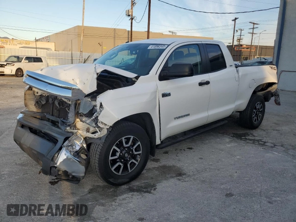 2017 Toyota Tundra 2WD SR5 with VIN 5TFRY5F14HX213047, listed as a Copart auction lot 41896345 with 235,393 mi miles and Salvage Title. Bid and sale history available at carsss.com. Image 1.